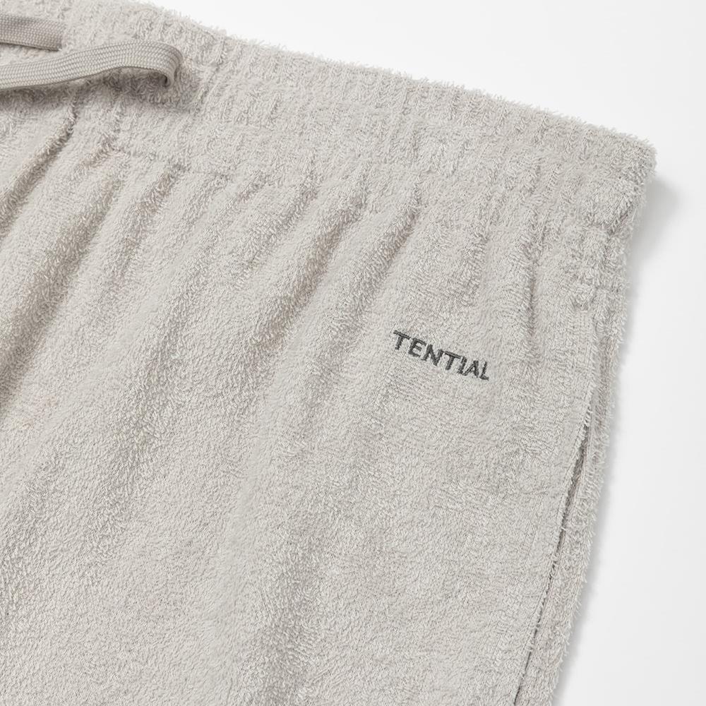 BAKUNE Pile Short Pants