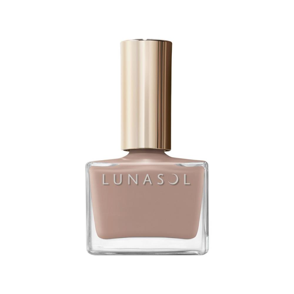 NAIL POLISH