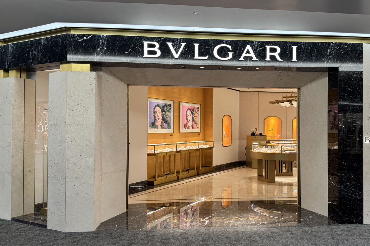 成田国际机场 第2航站楼主楼中央 BVLGARI 专卖店