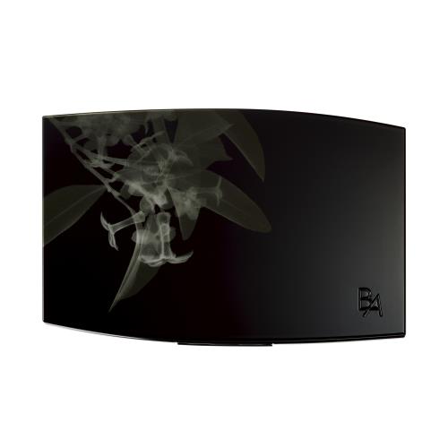 B.A 丝绒光采粉饼盒