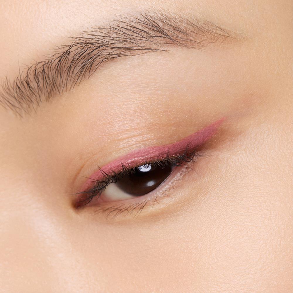 GRAPHIC LIQUID EYELINER