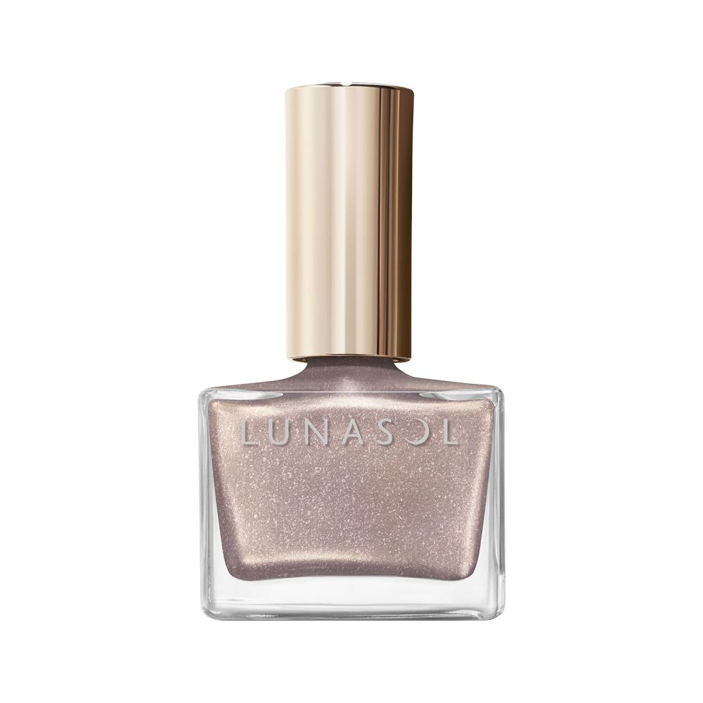 NAIL POLISH